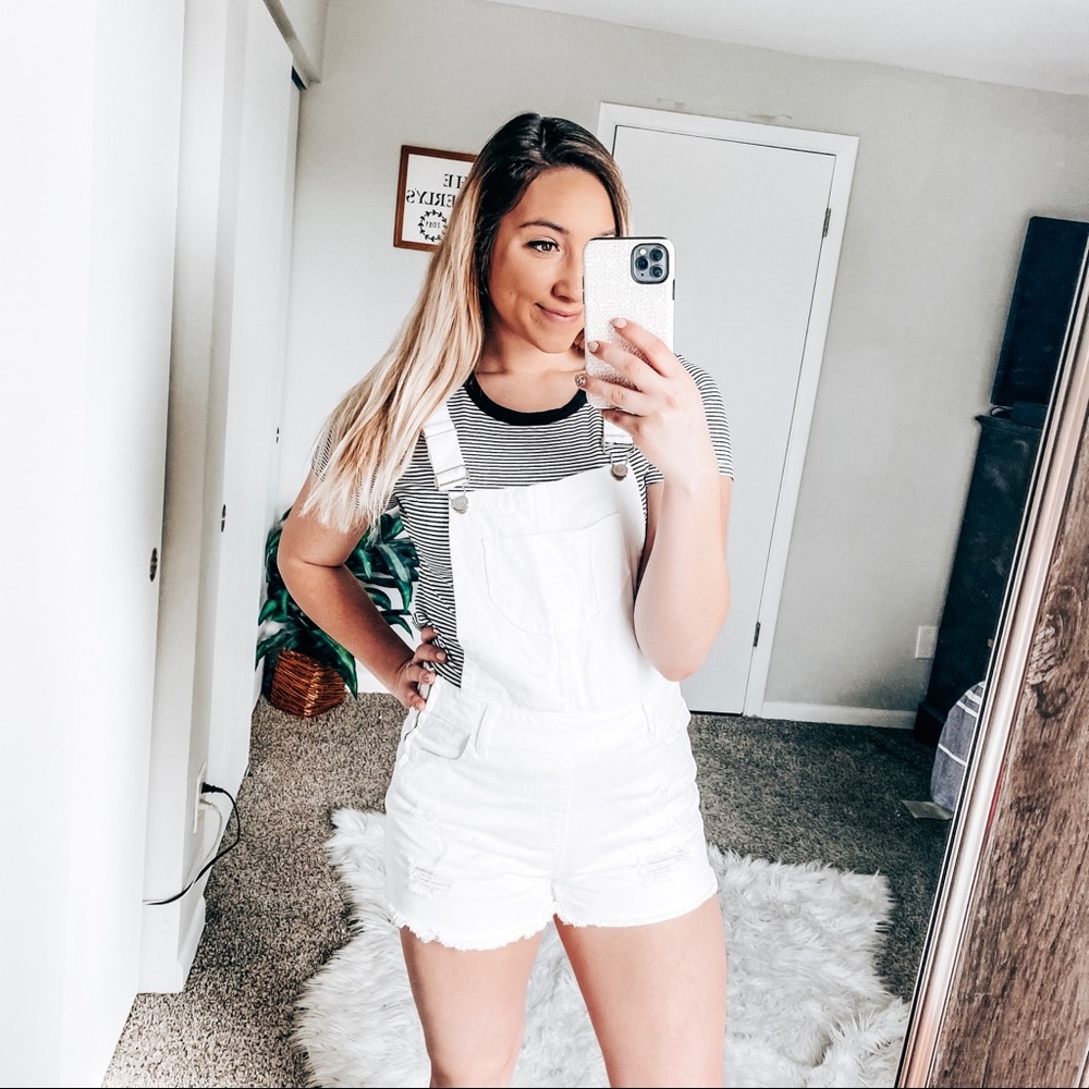 Harper White Denim Short Overalls Size M Like New